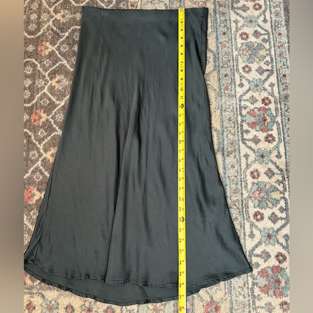 Rails Anya Forest Green Satin Midi Skirt - Picture 8 of 8